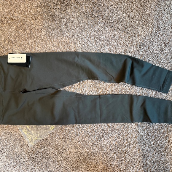 90 Degree by Reflex Military Green Leggings - Picture 3 of 3